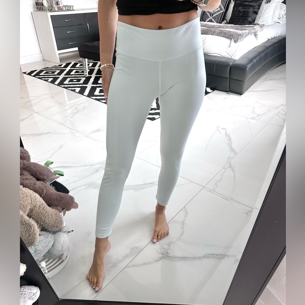 Alo Yoga 7/8 Airbrush White Mid-rise legging